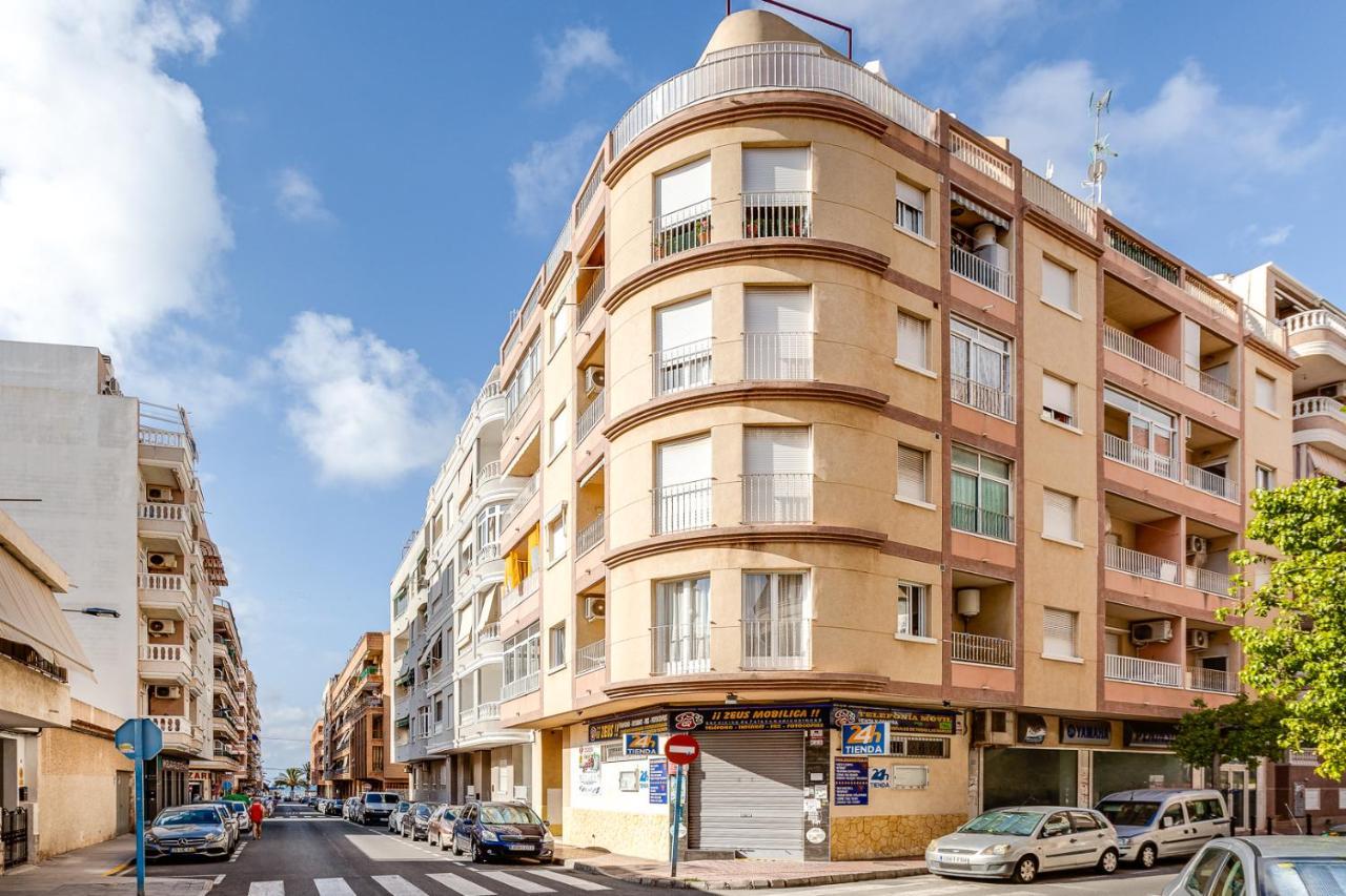 Апартаменти Apartamiento Fragata Торрев'єха Екстер'єр фото